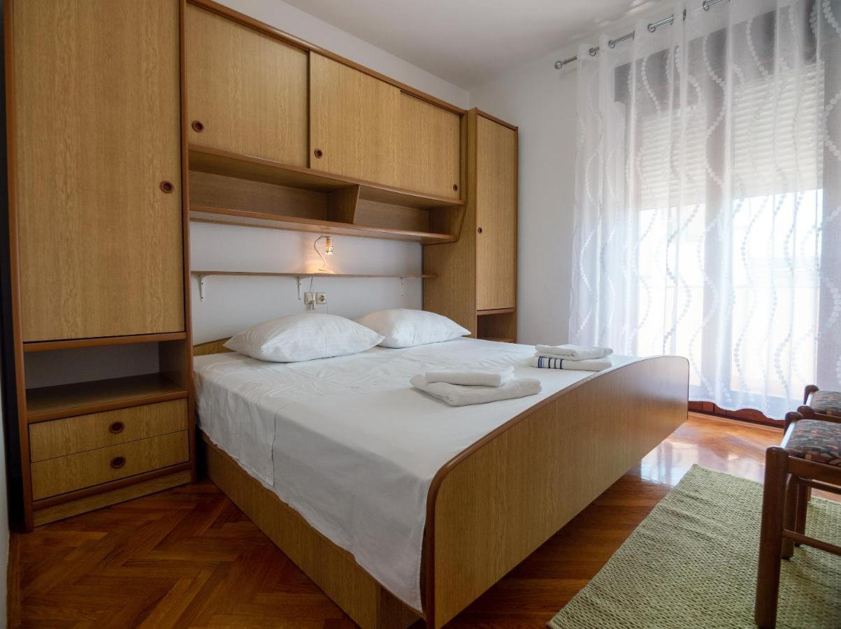 Apartments Dokovic Barbat na Rabu Екстер'єр фото