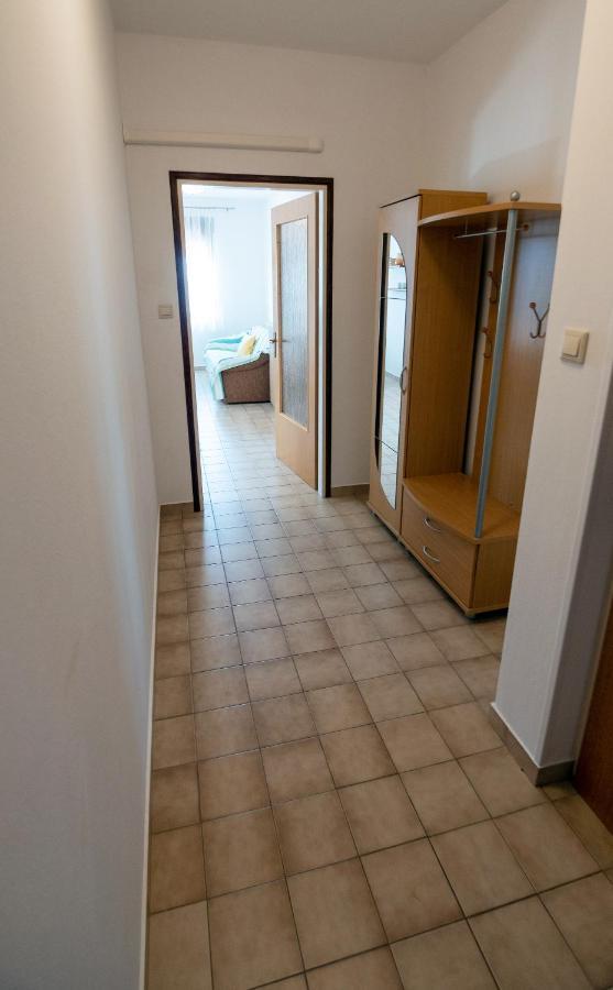 Apartments Dokovic Barbat na Rabu Екстер'єр фото