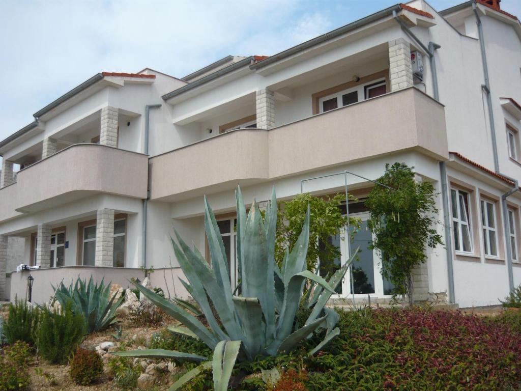 Apartments Dokovic Barbat na Rabu Екстер'єр фото