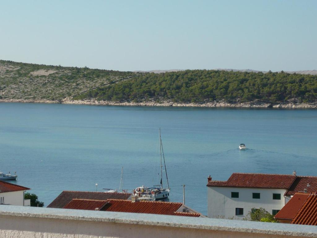Apartments Dokovic Barbat na Rabu Екстер'єр фото