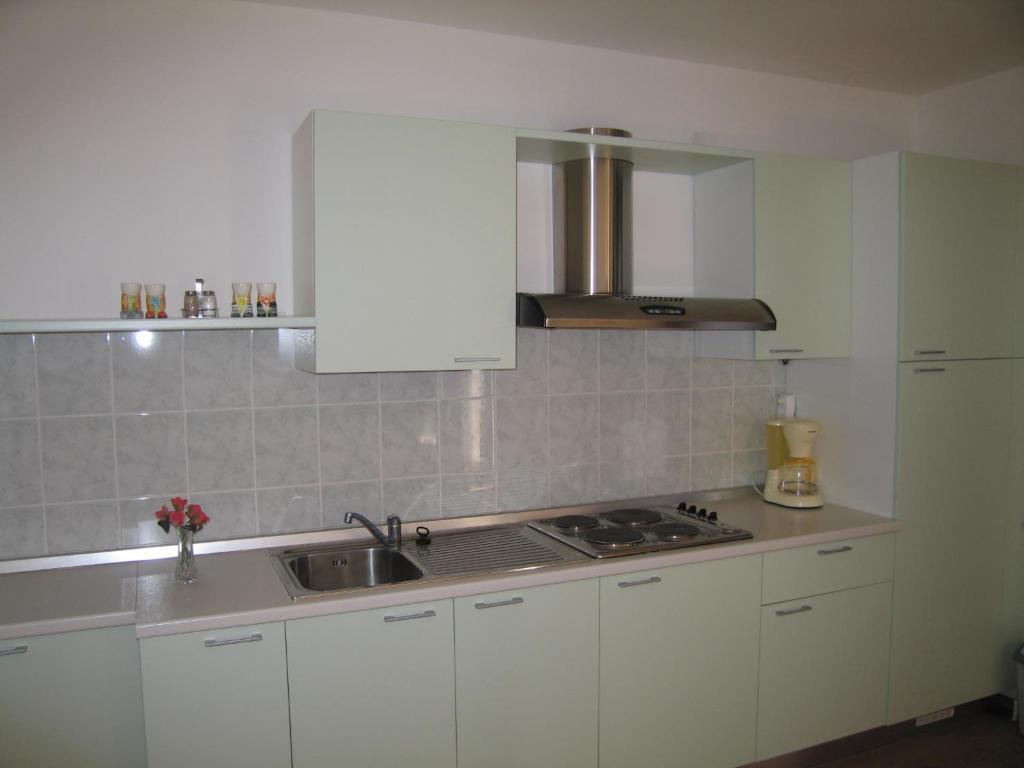 Apartments Dokovic Barbat na Rabu Екстер'єр фото